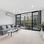 Urban Surf Garden Hideaway